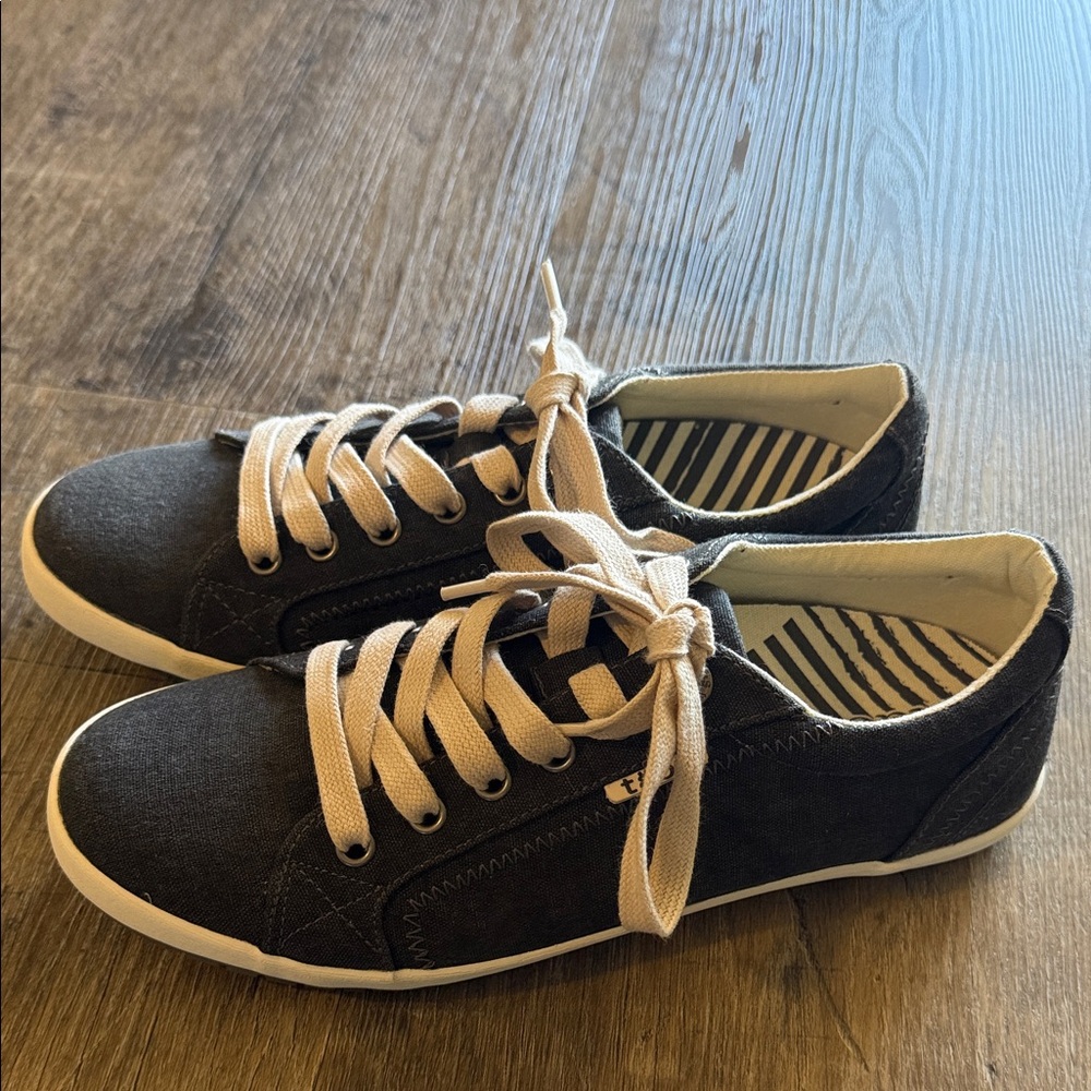 Taos Footwear Star charcoal wash canvas causal shoes - Picture 3 of 8